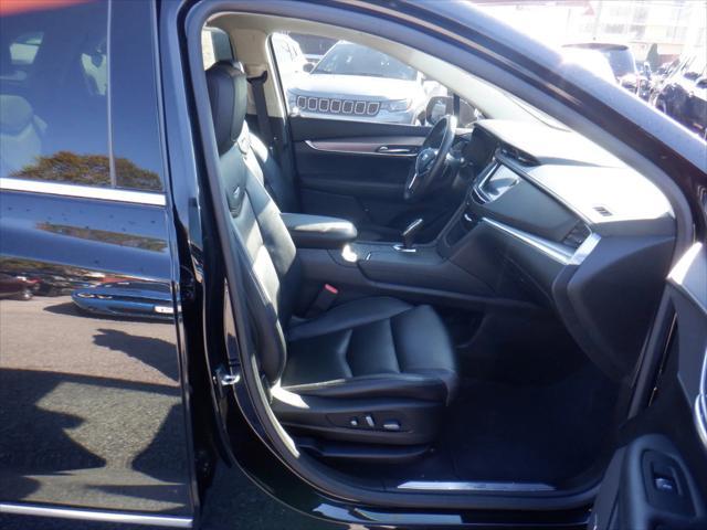 used 2017 Cadillac XT5 car, priced at $21,818