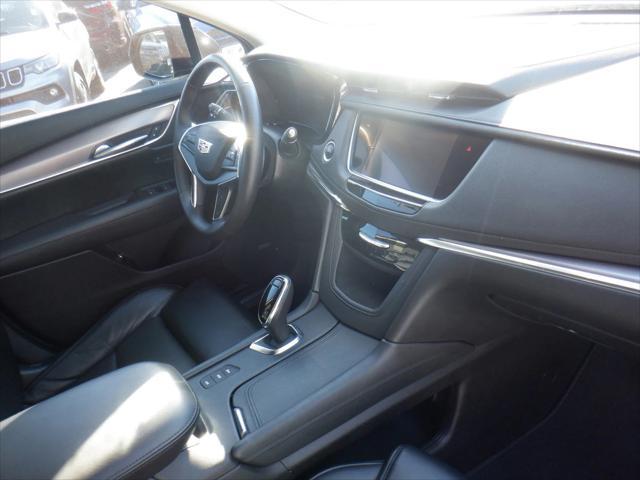 used 2017 Cadillac XT5 car, priced at $21,818