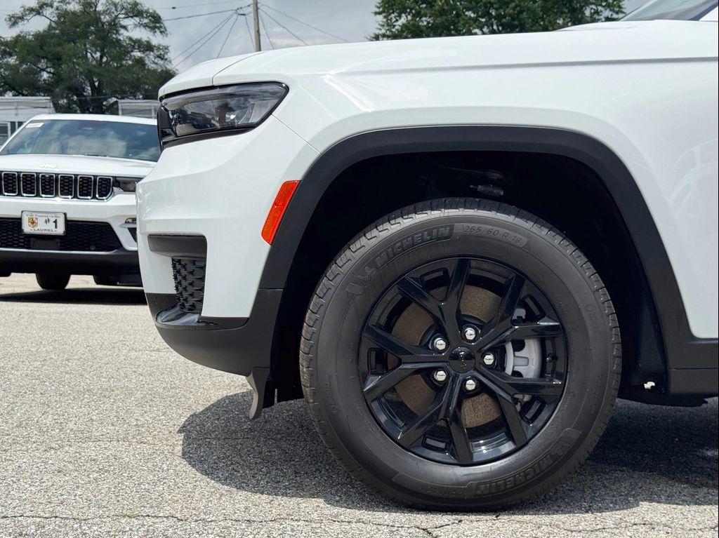 new 2025 Jeep Grand Cherokee L car, priced at $46,630