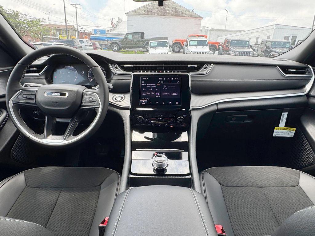 new 2025 Jeep Grand Cherokee L car, priced at $46,630