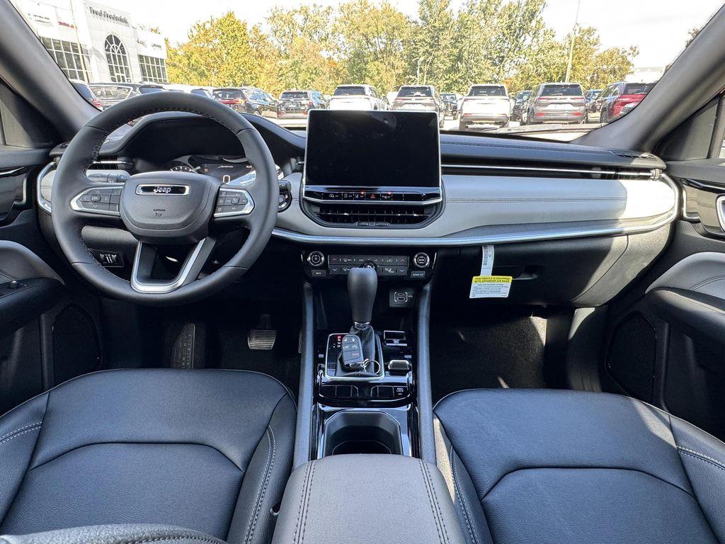 new 2026 Jeep Compass car, priced at $32,875