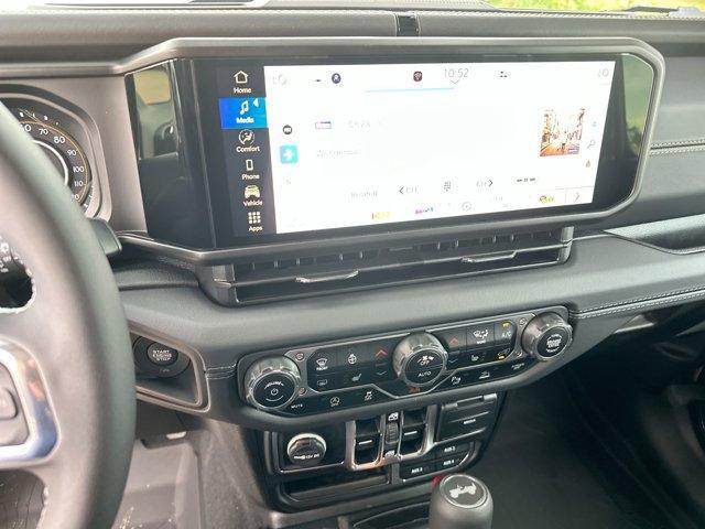 new 2025 Jeep Wrangler car, priced at $49,495