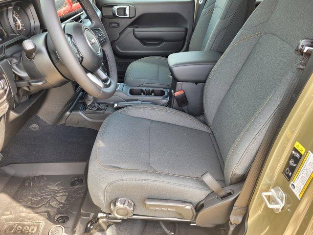 new 2025 Jeep Wrangler car, priced at $45,981