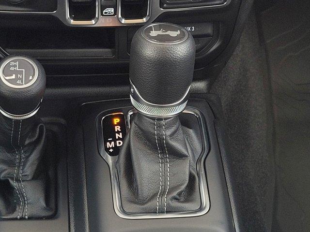 new 2025 Jeep Wrangler car, priced at $45,981