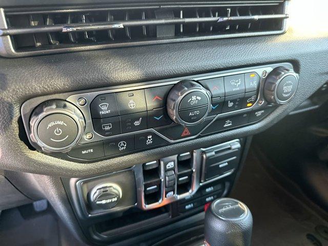 new 2025 Jeep Gladiator car, priced at $62,995