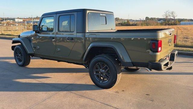 new 2025 Jeep Gladiator car, priced at $47,941