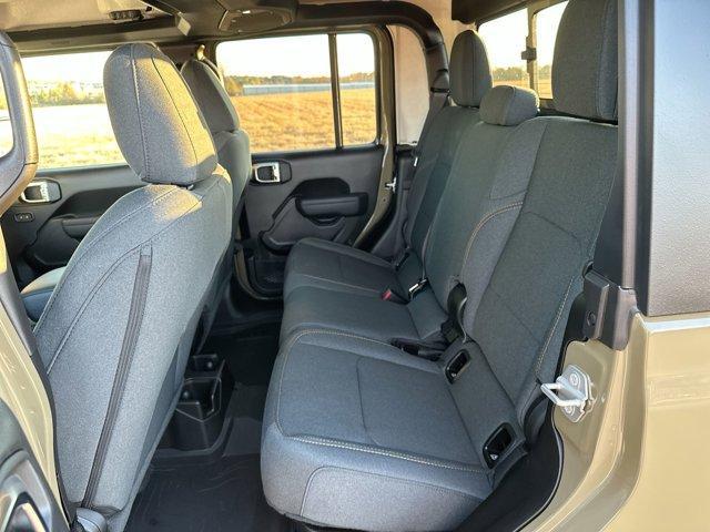 new 2025 Jeep Gladiator car, priced at $47,941