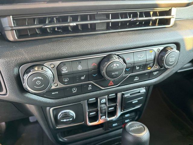 new 2025 Jeep Gladiator car, priced at $47,941