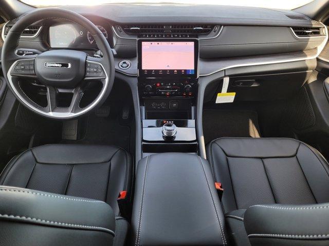 new 2025 Jeep Grand Cherokee car, priced at $47,995