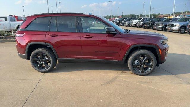 new 2025 Jeep Grand Cherokee car, priced at $47,439