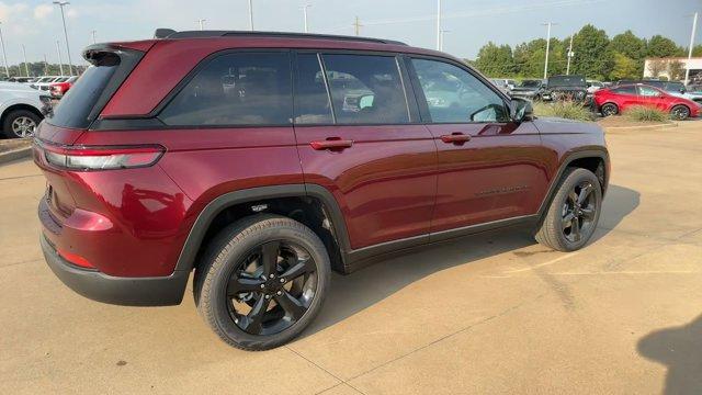 new 2025 Jeep Grand Cherokee car, priced at $47,439