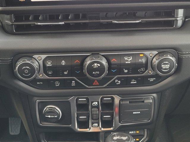 new 2025 Jeep Wrangler car, priced at $53,161