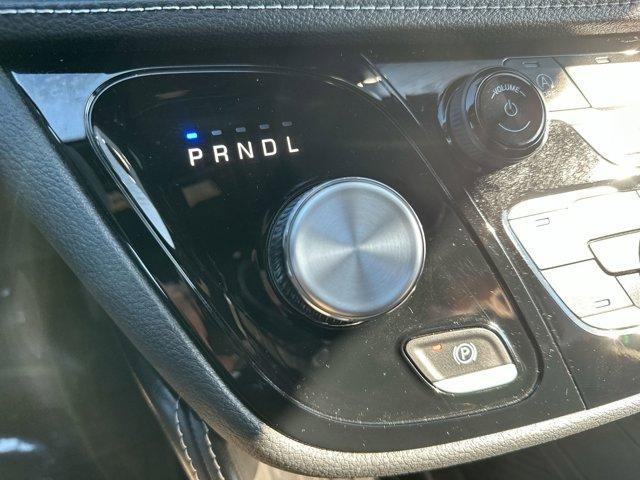 used 2025 Chrysler Pacifica car, priced at $39,995