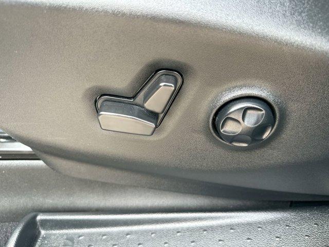 used 2025 Chrysler Pacifica car, priced at $35,995