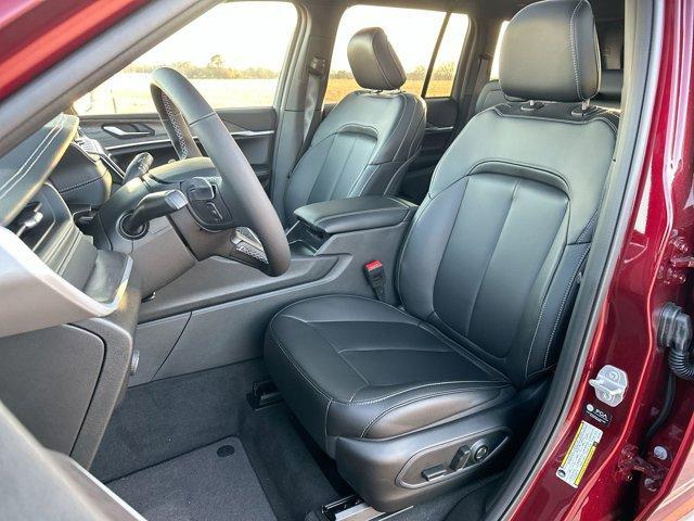 new 2025 Jeep Grand Cherokee car, priced at $46,928