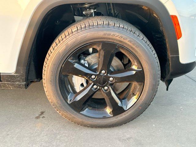 new 2025 Jeep Grand Cherokee car, priced at $46,351