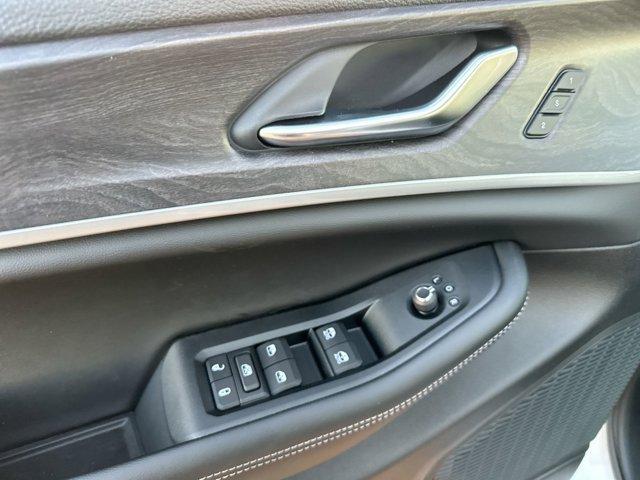 new 2025 Jeep Grand Cherokee car, priced at $45,144