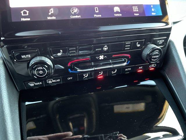 new 2025 Jeep Grand Cherokee L car, priced at $53,438