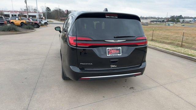 used 2025 Chrysler Pacifica car, priced at $32,995