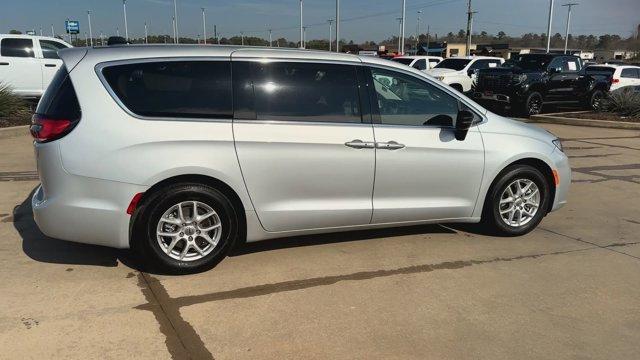 used 2024 Chrysler Pacifica car, priced at $31,995