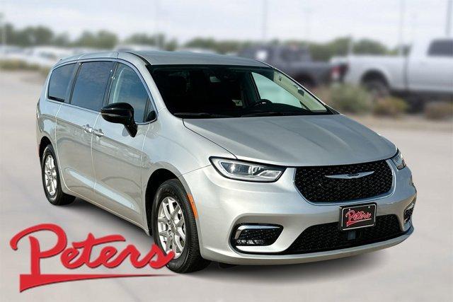 used 2024 Chrysler Pacifica car, priced at $32,995