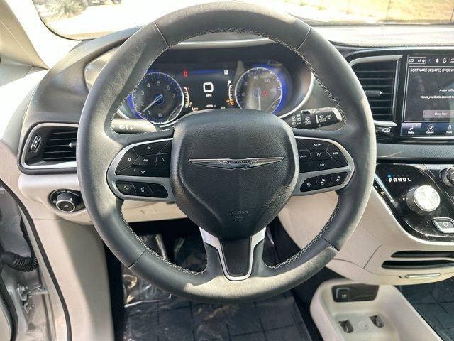used 2024 Chrysler Pacifica car, priced at $31,995