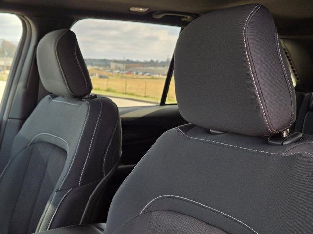 new 2025 Jeep Grand Cherokee car, priced at $38,995