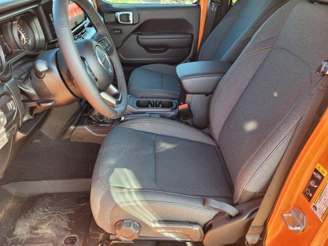 new 2025 Jeep Wrangler car, priced at $46,763