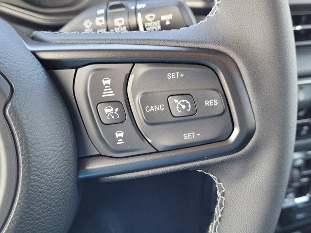 new 2025 Jeep Wrangler car, priced at $46,763