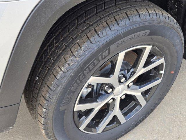 new 2025 Jeep Grand Cherokee L car, priced at $48,224