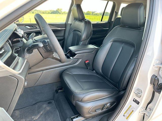 new 2023 Jeep Grand Cherokee 4xe car, priced at $43,995