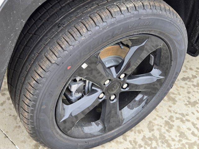 new 2026 Jeep Grand Cherokee car, priced at $49,193