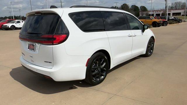 used 2025 Chrysler Pacifica car, priced at $37,995