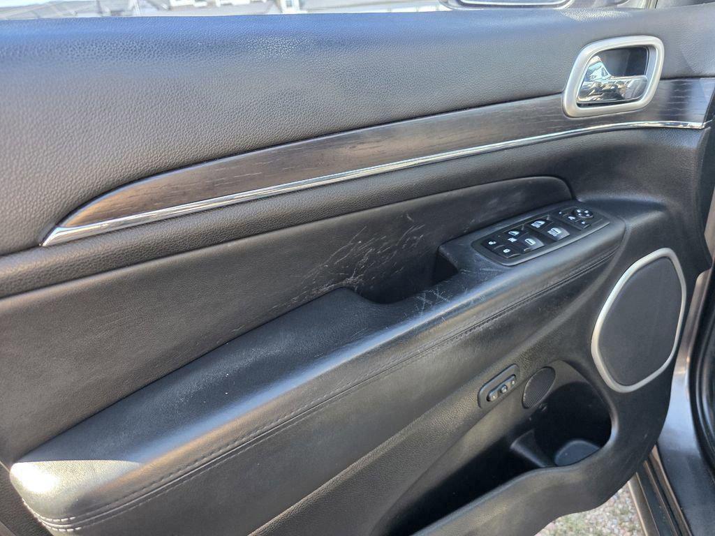 used 2014 Jeep Grand Cherokee car, priced at $12,797