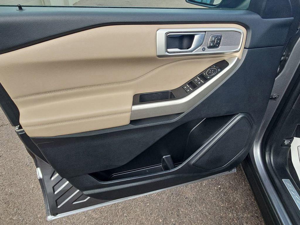 used 2022 Ford Explorer car, priced at $33,297