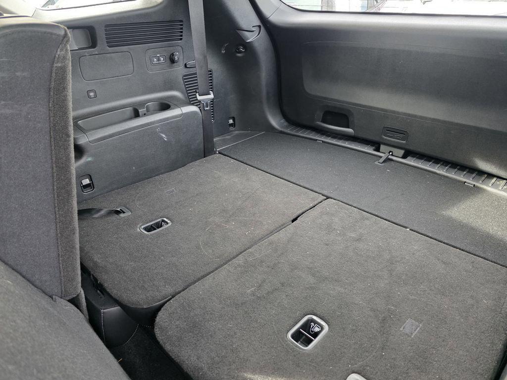 used 2025 Kia Sorento car, priced at $33,994