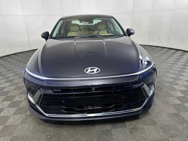 used 2025 Hyundai Sonata Hybrid car, priced at $31,490