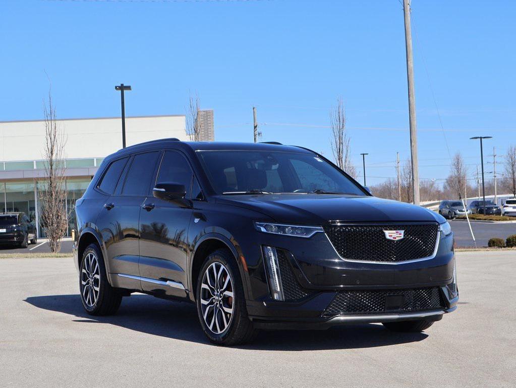 used 2023 Cadillac XT6 car, priced at $40,400