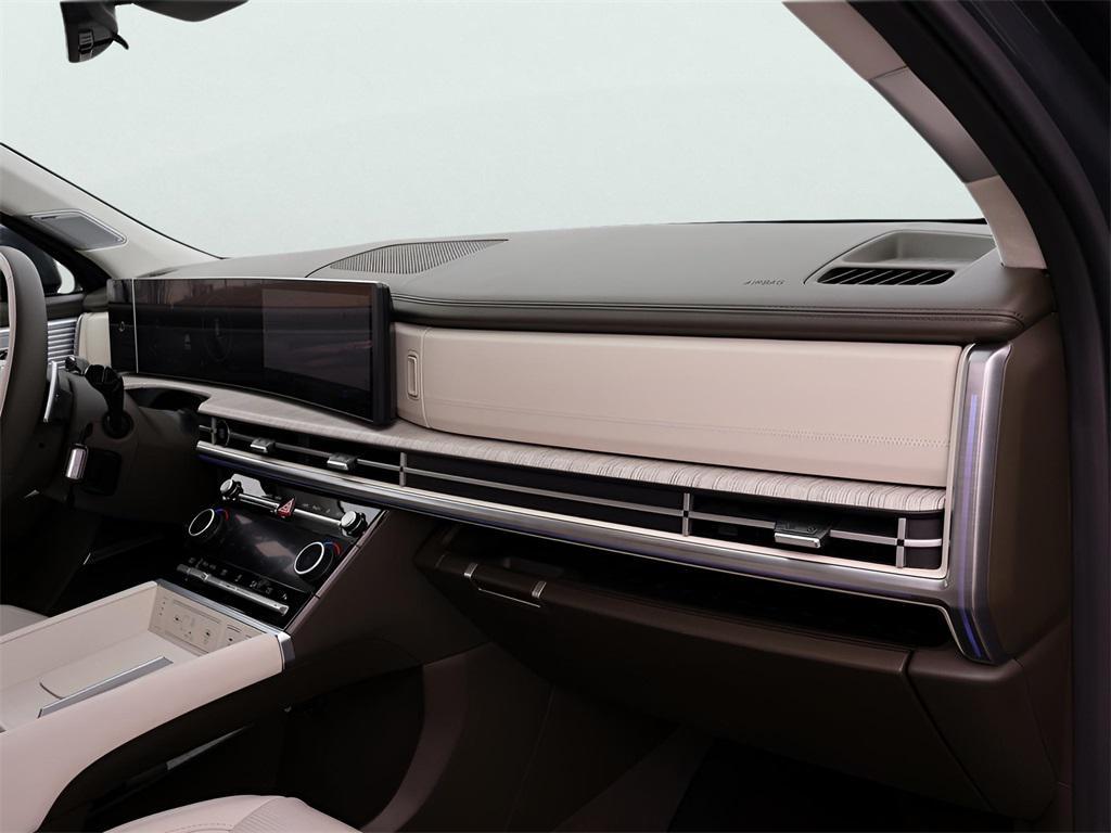 used 2025 Hyundai Santa Fe car, priced at $41,900