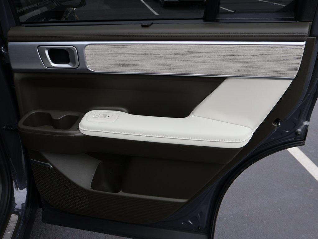 used 2025 Hyundai Santa Fe car, priced at $41,900