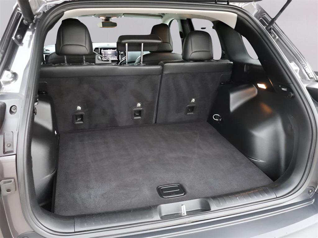 used 2019 Jeep Cherokee car, priced at $17,900