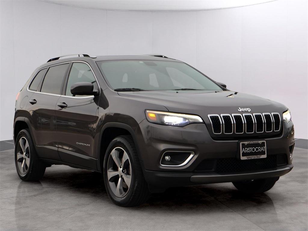 used 2019 Jeep Cherokee car, priced at $17,900