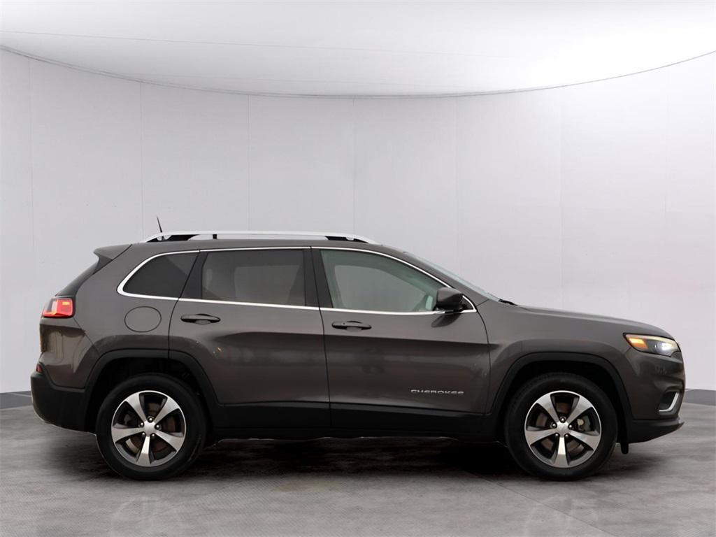used 2019 Jeep Cherokee car, priced at $17,900