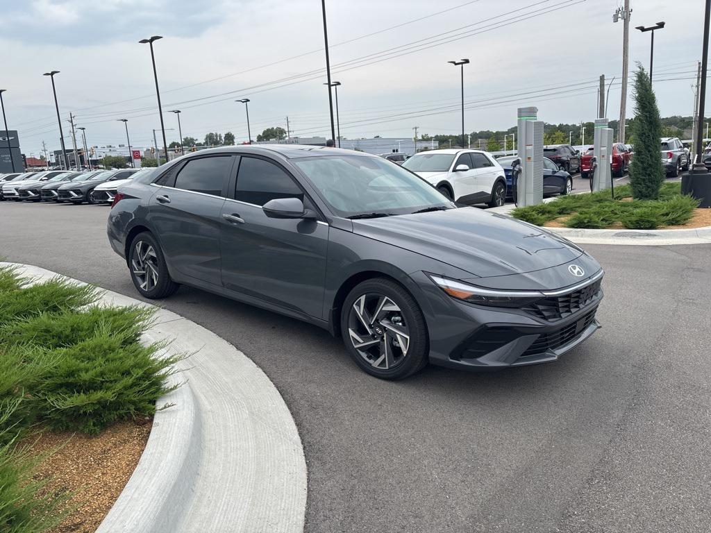 new 2025 Hyundai ELANTRA HEV car, priced at $31,730