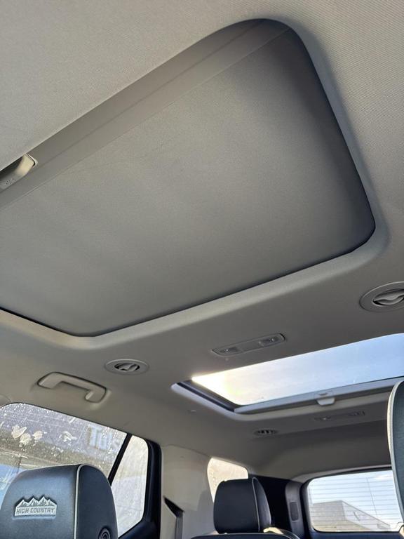 used 2020 Chevrolet Traverse car, priced at $25,875