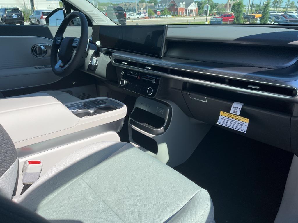 new 2026 Hyundai IONIQ 9 car, priced at $65,375