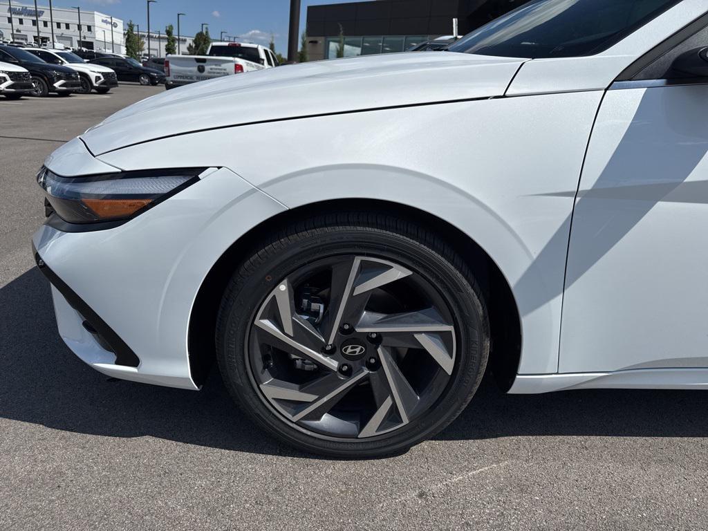 new 2025 Hyundai ELANTRA HEV car, priced at $32,225