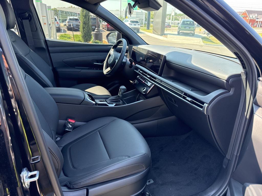 new 2025 Hyundai Tucson car, priced at $37,065