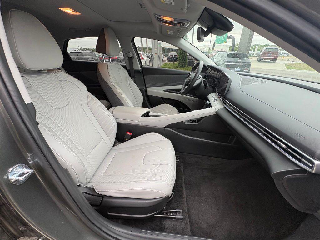used 2025 Hyundai Elantra car, priced at $26,222