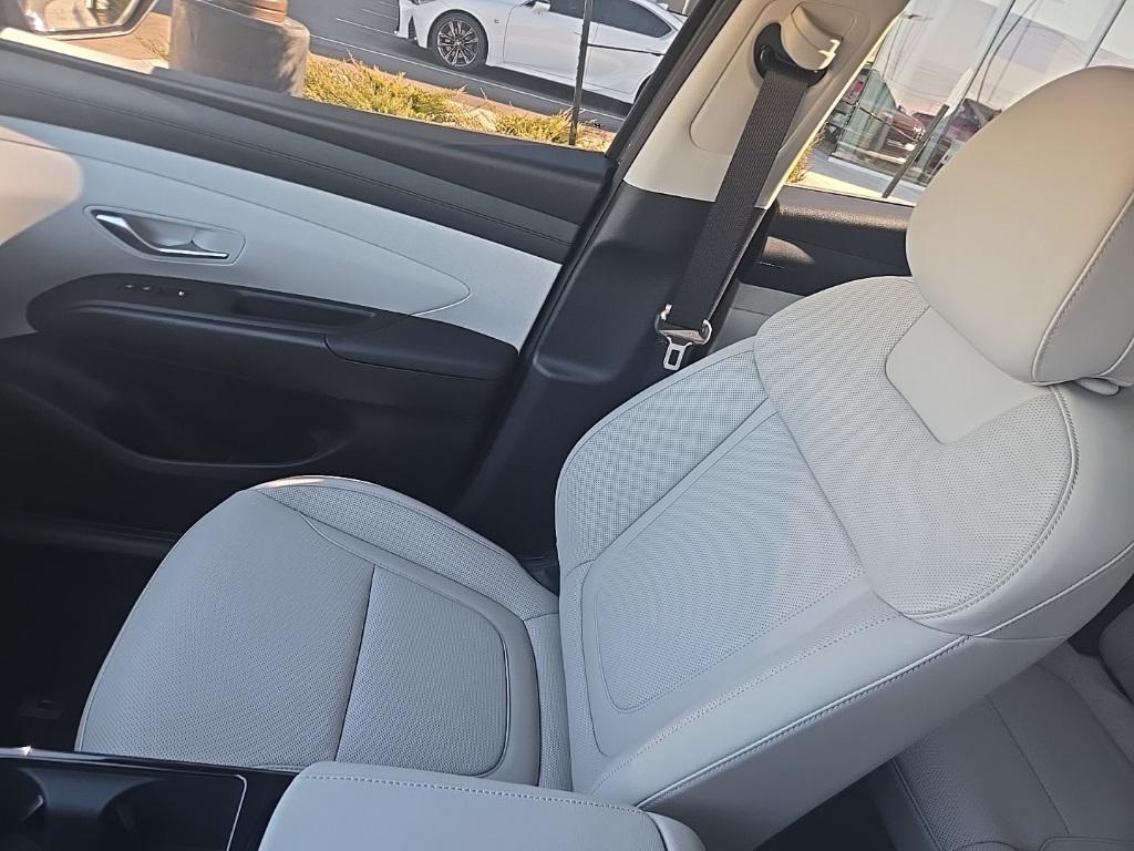 new 2026 Hyundai TUCSON Hybrid car, priced at $37,310